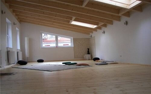 Yogaschule Erlangen, grosser Yogaraum